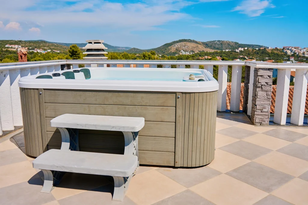 Hot tub